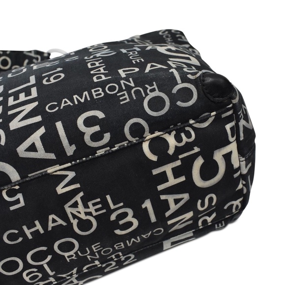 Chanel - "By Sea" - 31 Rue Cambon - Black Logo Canvas Tote Bag in Tie Dye Effect - Picture 6 of 13